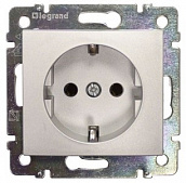 Розетка х1с заземлением шторками в рамку белый Sedna